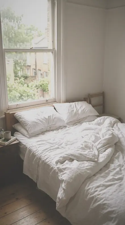 Sleeping Curl applied to Bed morning