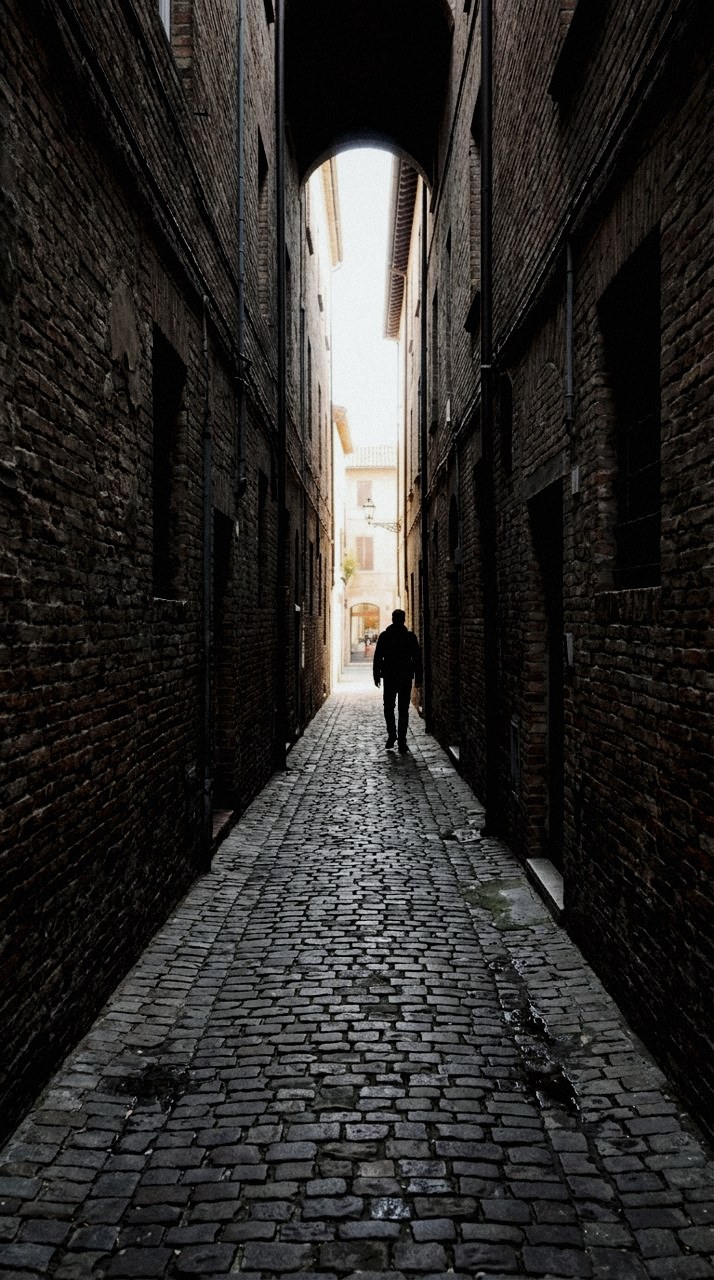 Facadestone: The alley says more in ink