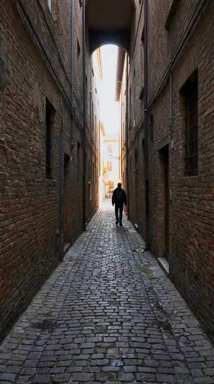 Perspex Grey applied to Alley lines
