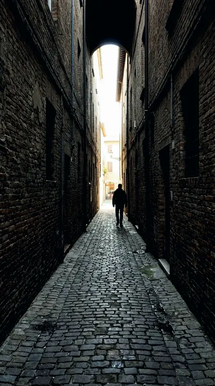 Train Glow applied to Alley lines