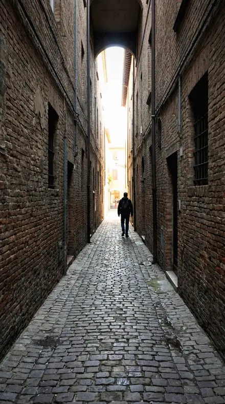 Knife Edge applied to Alley lines