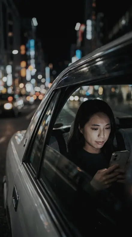 Chrome Edge applied to Taxi night window