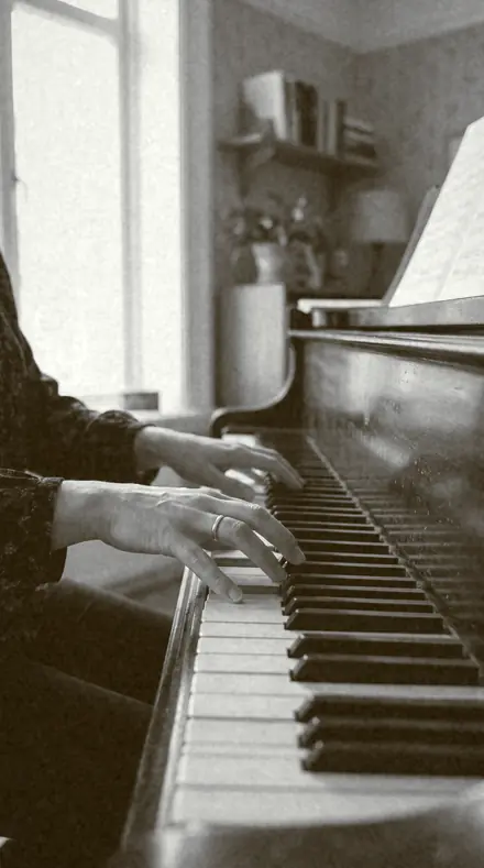 Tobacco Fix applied to Hands piano