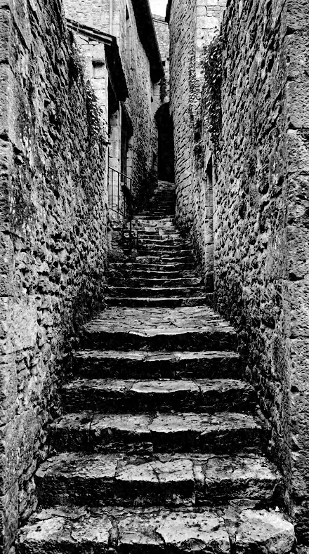 Border Post applied to Stone steps
