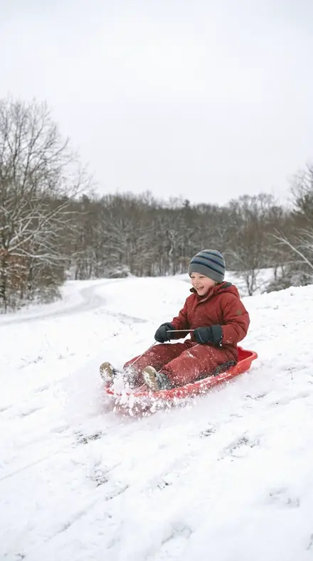 Bedroom Suite applied to Child sledding