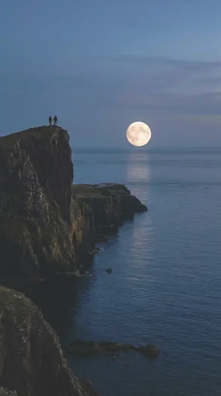 Ceiling Rose applied to Moonrise cliffs
