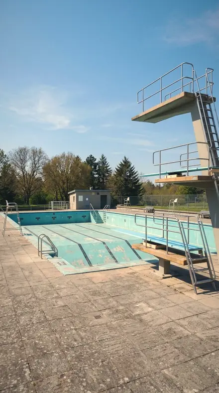Butter Dish applied to Empty pool