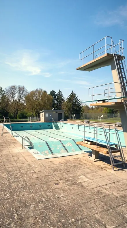 Chopping Block applied to Empty pool