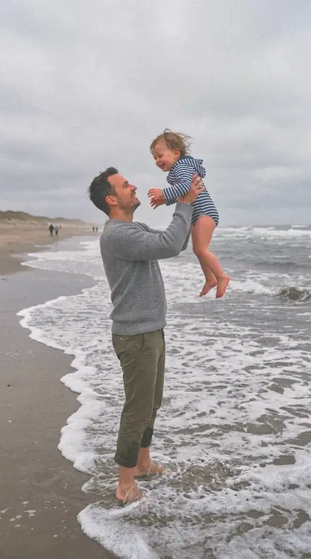 Crimp Edge applied to Father toddler beach