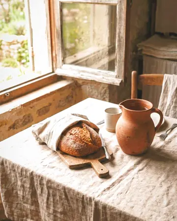 linen table. With the Lobbylamp preset applied.