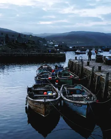 harbour boats. With the Trimchrome preset applied.