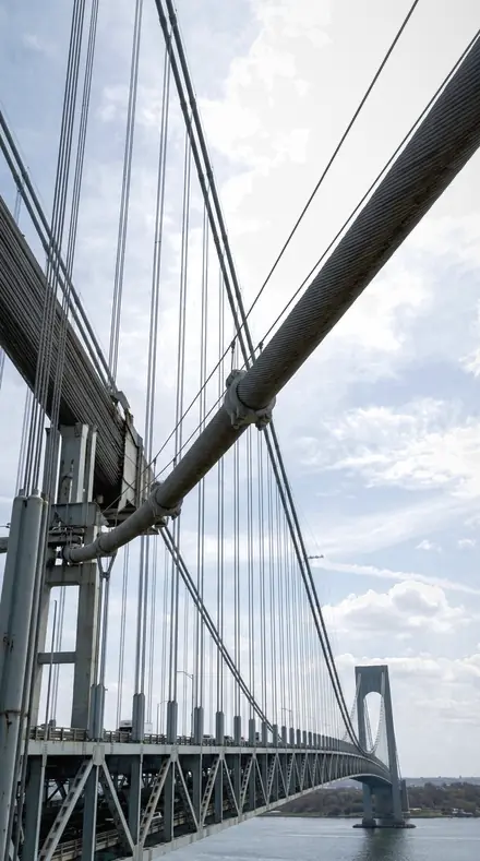Grille Chrome applied to Bridge cables