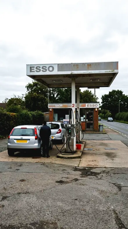 Trim Reveal applied to Petrol station