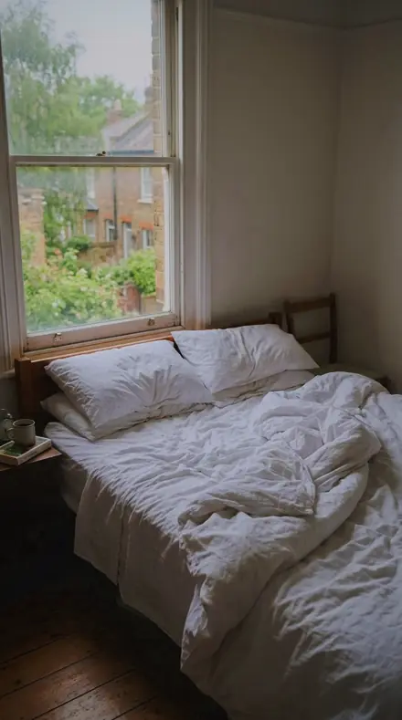 Bed morning. With the Leaded Light preset applied.