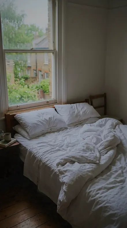 Bed morning. With the Ruby Pane preset applied.