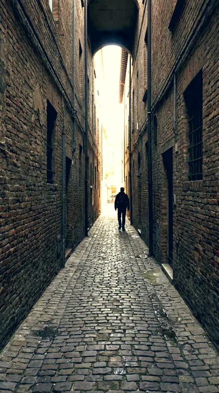 Halved Tone applied to alley lines