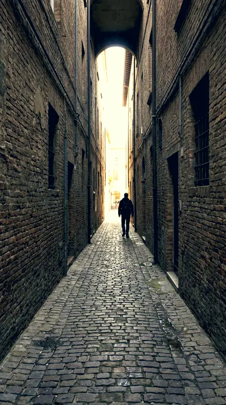 Gold Ceiling applied to alley lines