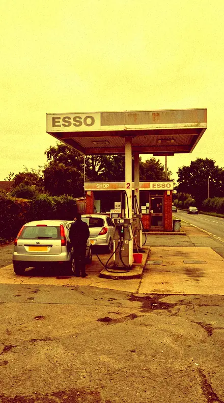 Reversal Bath applied to petrol station