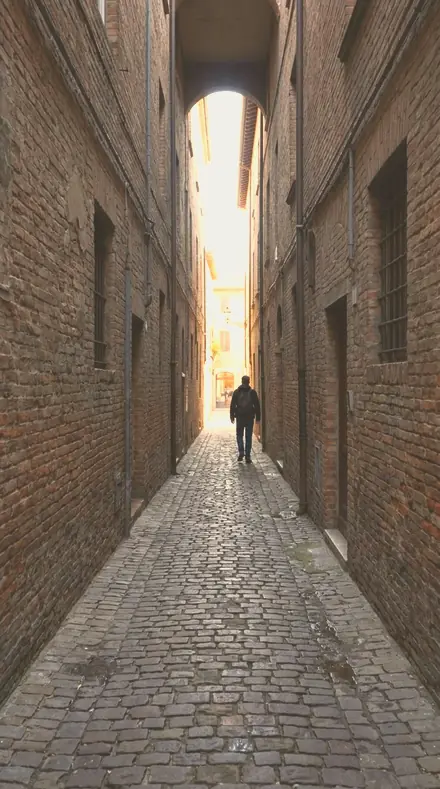 Brass Lamp applied to alley lines