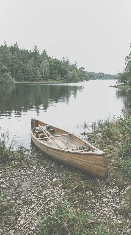 Headland applied to lake canoe