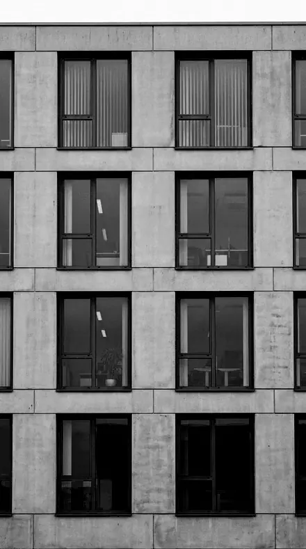 Poster Grade applied to facade grid