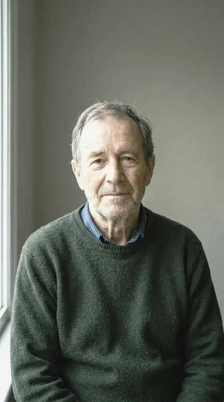 Precise Hue applied to man portrait