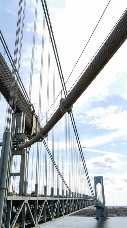Distant Ridge applied to bridge cables