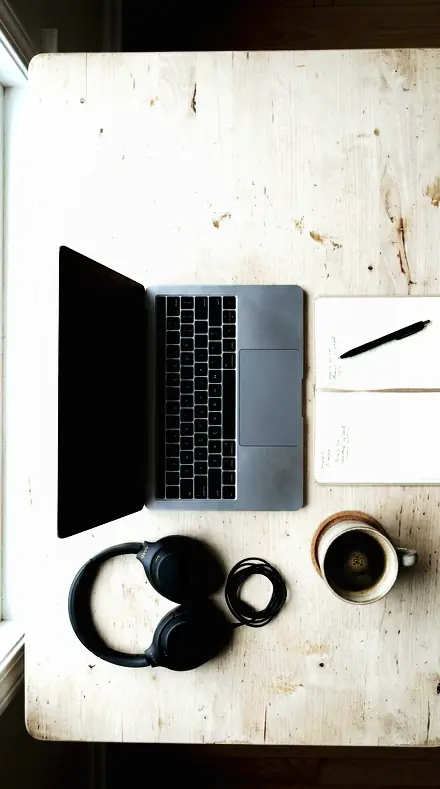 Polished Alloy applied to desk flatlay