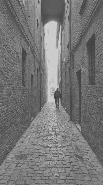 Deckle Edge applied to alley lines